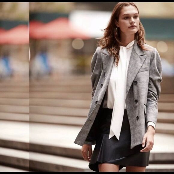 JOIE TOMIKA RUCHED SLEEVE BLAZER - Picture 2 of 7